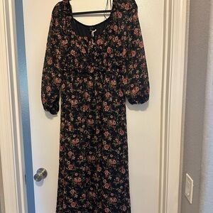 NWT Chic Long Sleeve Floral Dress in Black and Pink by The River